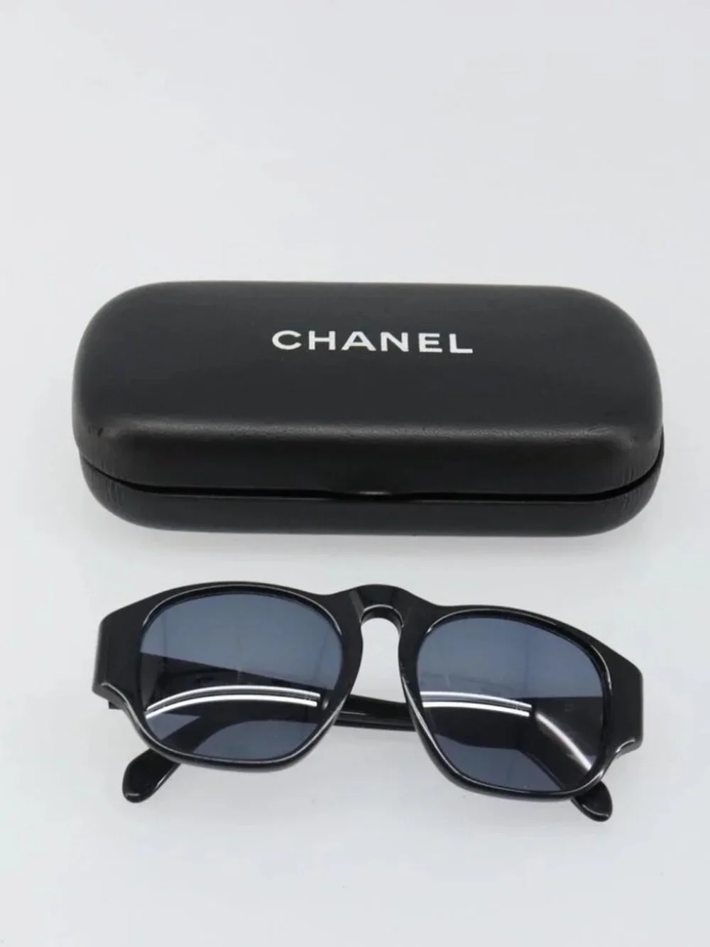 CHANEL Sunglasses plastic Black CC Auth 180946